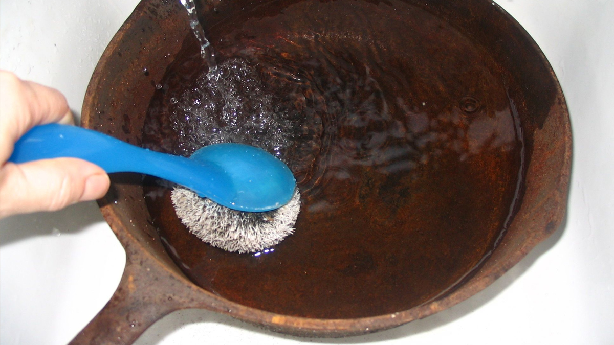 Как помыть чугунная